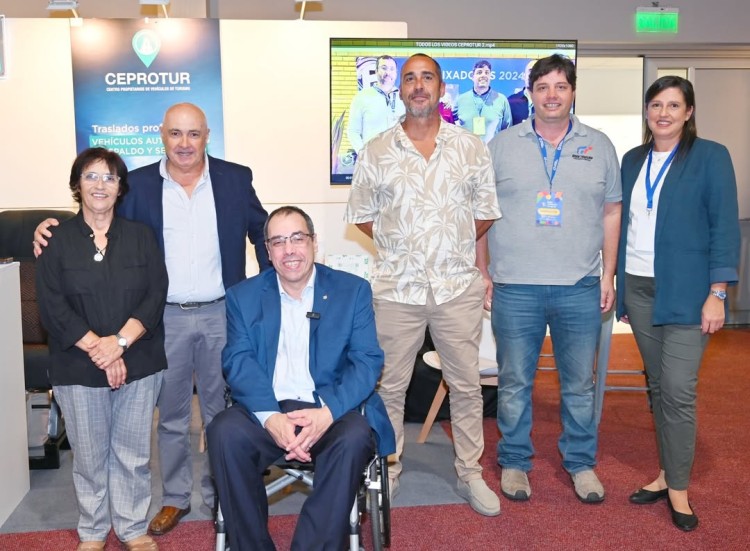CEPROTUR celebró 30 años fortaleciendo el transporte turístico en Uruguay